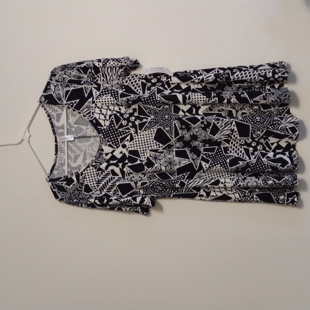 LuLaRoe Perfect T